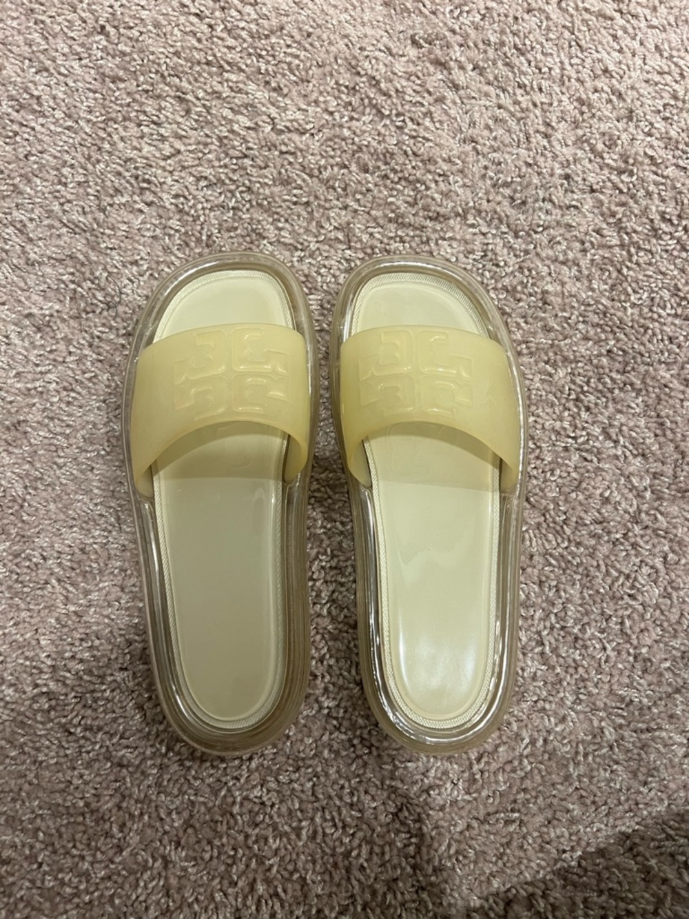 Tory Burch Glossy Pale Yellow Jelly Slide Sandals - Picture 4 of 4